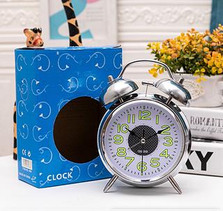 RELOGIO DE MESA SUPERFICIE LUMINOSA PRATEADA SEGUNDOS