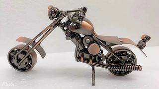 Ornamento de artesanato de motocicleta de ferro forjado de cobre e prata