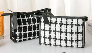 BOLSA NECESSÁRIA FEMININA ORGANIZADORA PARA VIAGEM COM ALÇA E FECHAMENTO DE ZÍPER